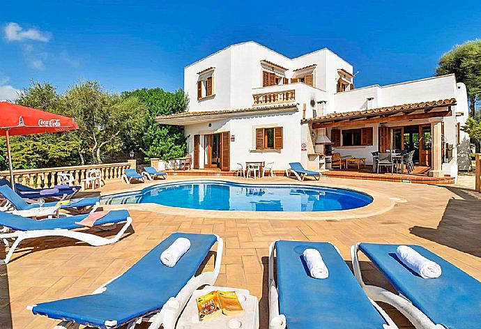 ,Beautiful villa with private pool and terrace . - Villa Marta . (Galería de imágenes) }}