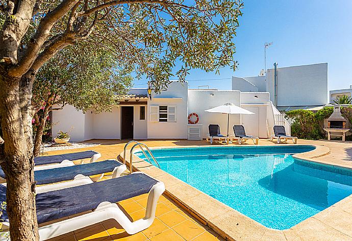 Beautiful villa with private pool and terrace . - Villa Corb Mari . (Galerie de photos) }}