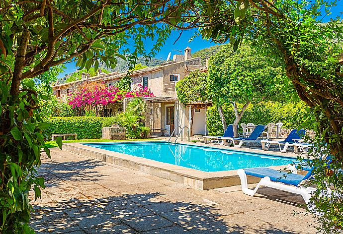 Beautiful villa with private pool, terrace, and garden . - Villa La Paz . (Galleria fotografica) }}