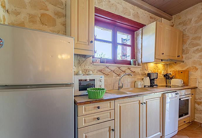 Equipped kitchen . - Villa Zozel . (Photo Gallery) }}
