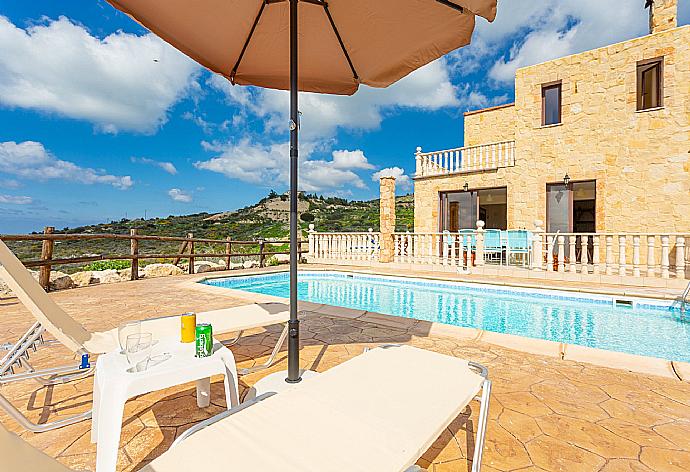 Beautiful villa with private pool and terrace . - Villa Rallo . (Photo Gallery) }}
