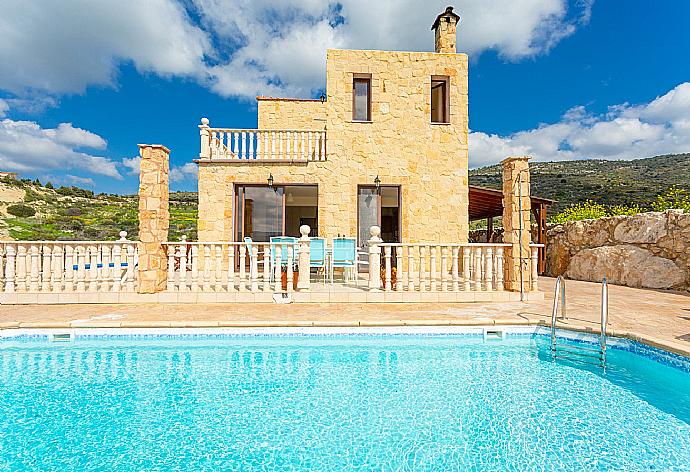 Beautiful villa with private pool and terrace . - Villa Rallo . (Photo Gallery) }}