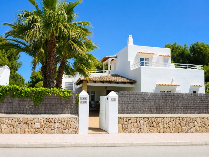 Property building . - Villa Roca Nova . (Photo Gallery) }}