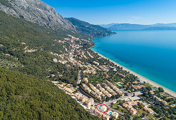 Aerial view showing location of Akti Barbati Villa Tria . - Akti Barbati Villa Tria . (Galleria fotografica) }}