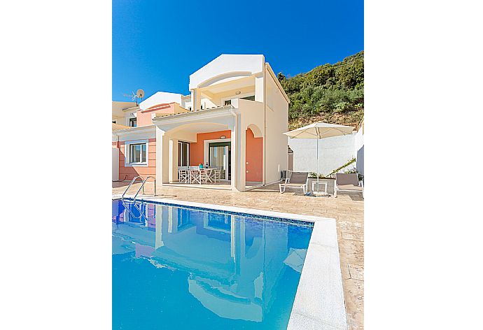 Beautiful villa with private pool and terrace . - Akti Barbati Villa Ena . (Photo Gallery) }}