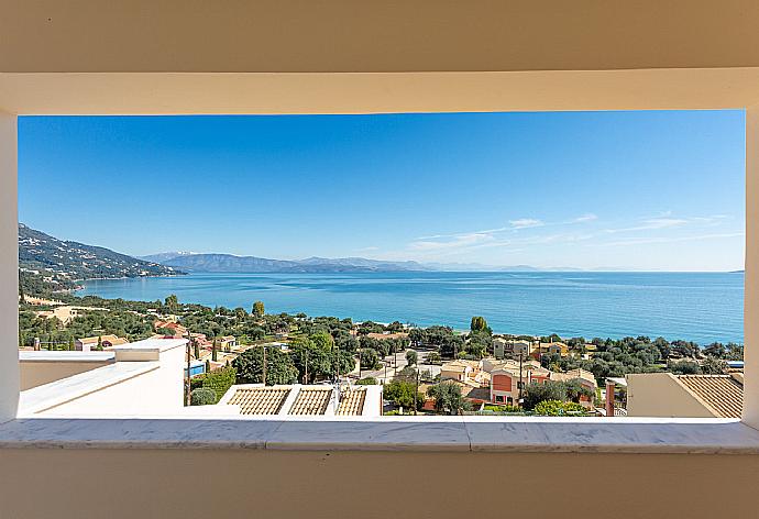 Panoramic sea views from balcony . - Akti Barbati Villa Thio . (Galería de imágenes) }}
