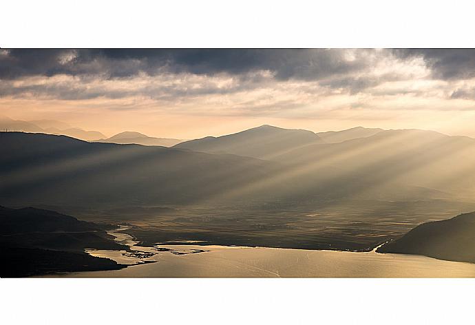 Sunrise from Mount Pantokrator . - Villa Pelagos . (Galerie de photos) }}