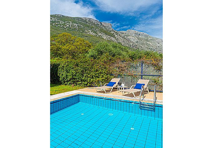 Private pool and terrace with mountain views . - Villa Pelagos . (Photo Gallery) }}