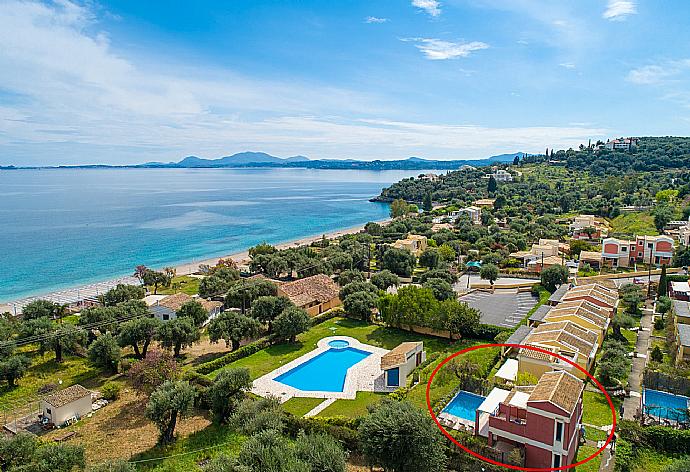 Aerial view showing location of Villa Thalassaki . - Villa Thalassaki . (Fotogalerie) }}