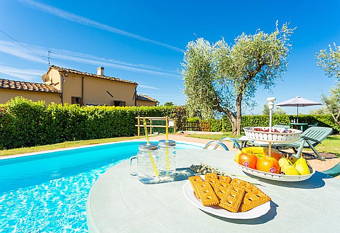 Beautiful villa with private pool, terrace, and garden . - Villa Le Balze . (Galerie de photos) }}