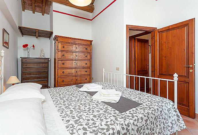 Double bedroom . - Villa Le Balze . (Galleria fotografica) }}