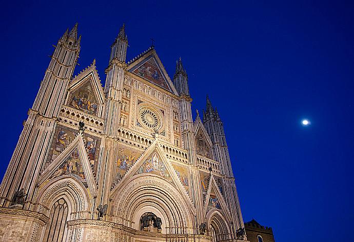 Orvieto . - Villa Le Balze . (Fotogalerie) }}