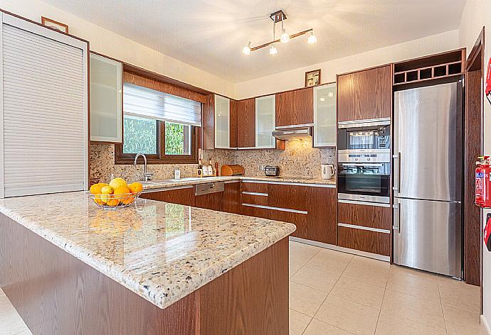 Equipped kitchen . - Villa Evelina . (Photo Gallery) }}