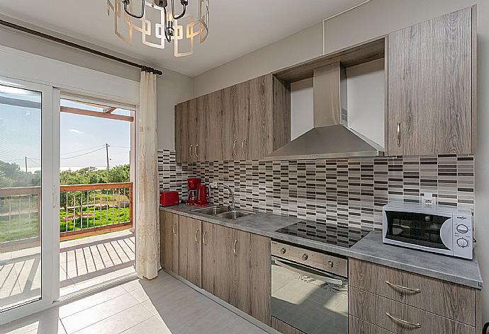 Equipped kitchen . - Vatsa Beach Villa . (Fotogalerie) }}