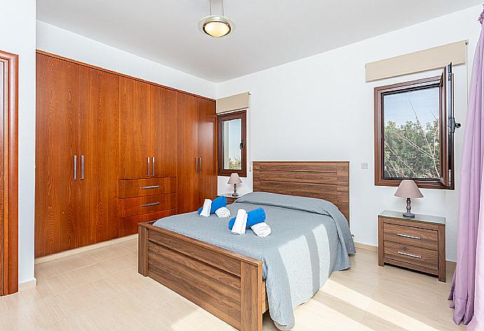 Double bedroom with A/C and balcony access . - Villa Kalizoni . (Photo Gallery) }}