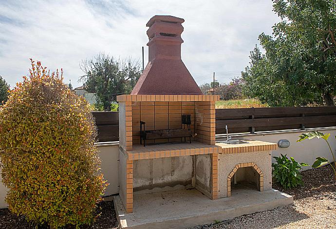 BBQ area . - Villa Kalizoni . (Photo Gallery) }}