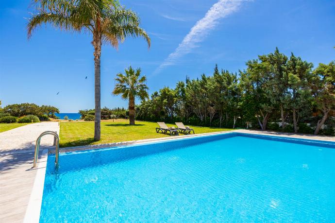 Villa Pelagos Blue