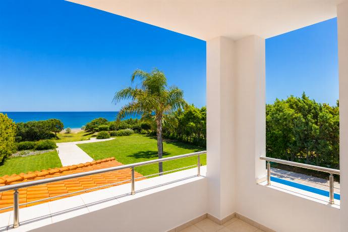 Villa Pelagos Blue