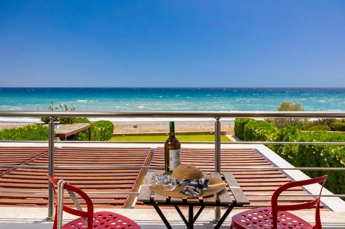 Balcony with panoramic sea views . - Villa Metis . (Photo Gallery) }}