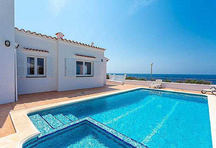 Private pool and terrace with panoramic sea views . - Villa Mar . (Galleria fotografica) }}