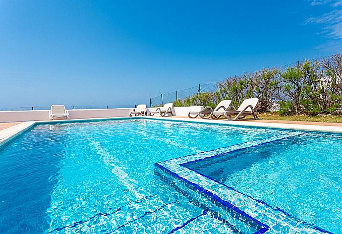 Private pool and terrace . - Villa Mar . (Galleria fotografica) }}