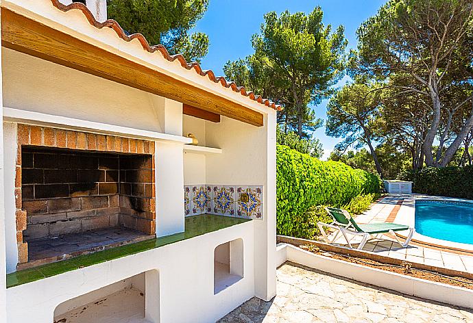 BBQ area . - Villa Luisa . (Photo Gallery) }}