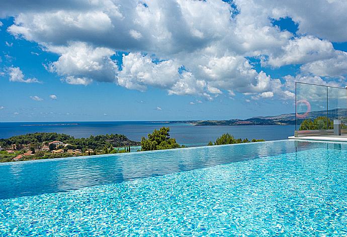 Private infinity pool and terrace with panoramic sea views . - Villa Lassi Fos . (Photo Gallery) }}