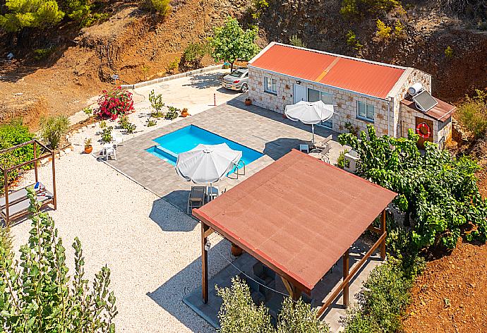 Aerial view of Villa Paradiso Sunset . - Villa Paradiso Sunset . (Fotogalerie) }}