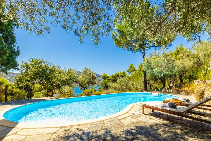 Private pool, terrace, and garden with sea views . - Villa Pelago . (Fotogalerie) }}