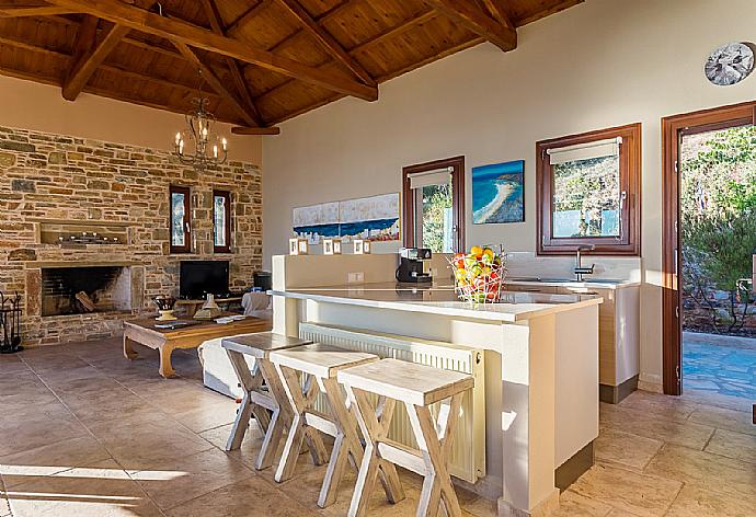 Kitchen with dining area  . - Villa Diona . (Photo Gallery) }}