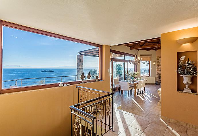 Hallway with beautiful view . - Villa Diona . (Fotogalerie) }}