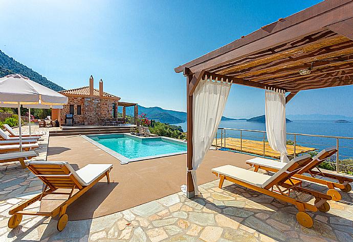 Beautiful villa with private pool and terrace with panoramic sea views . - Villa Diona . (Галерея фотографий) }}