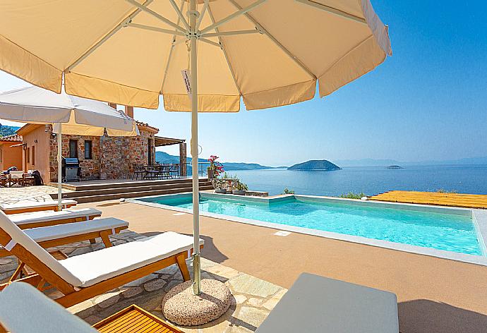 Beautiful villa with private pool and terrace with panoramic sea views . - Villa Diona . (Galleria fotografica) }}