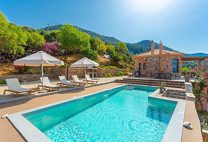 Beautiful villa with private pool and terrace with panoramic sea views . - Villa Diona . (Galerie de photos) }}