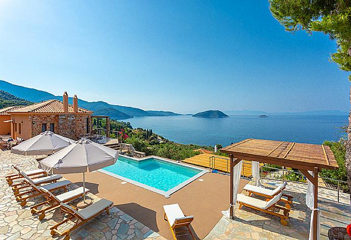 ,Beautiful villa with private pool and terrace with panoramic sea views . - Villa Diona . (Галерея фотографий) }}