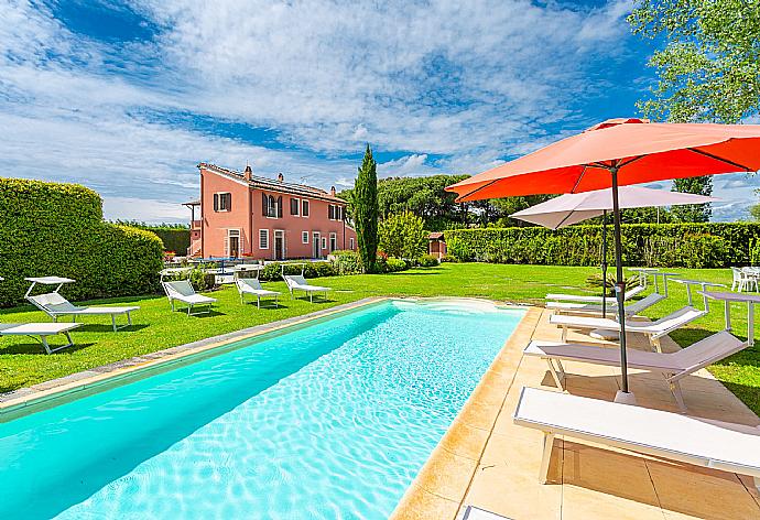 ,Beautiful villa with private pool, terrace, and garden . - Villa Rossa . (Photo Gallery) }}