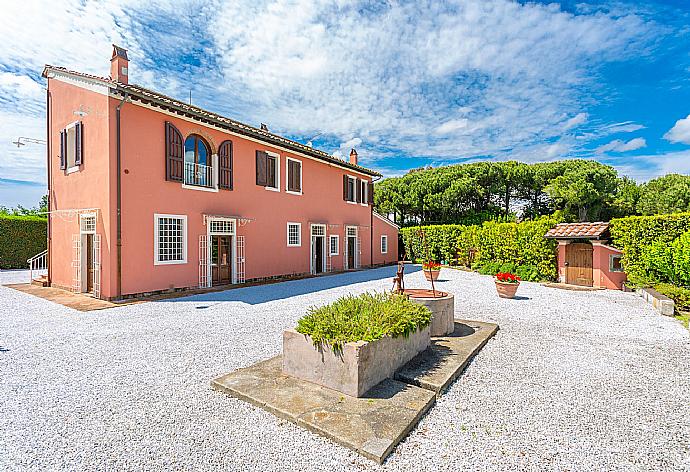 Beautiful villa . - Villa Rossa . (Fotogalerie) }}