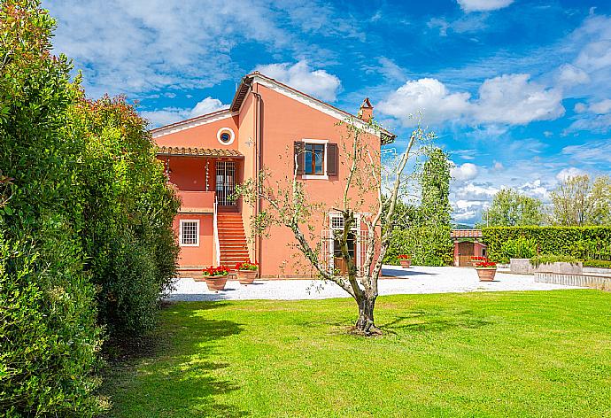 Beautiful villa . - Villa Rossa . (Photo Gallery) }}