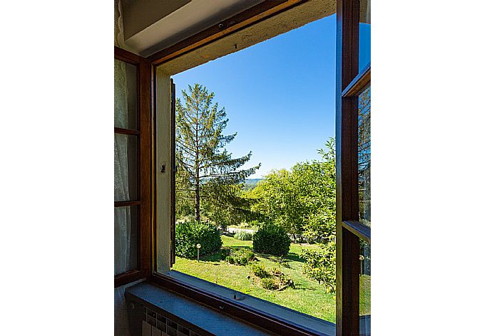 View from bedroom window . - Villa Casa al Sole . (Fotogalerie) }}