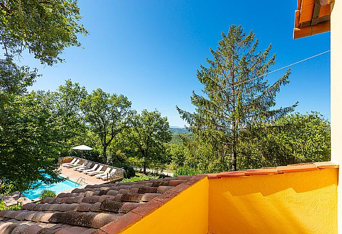 View from balcony . - Villa Casa al Sole . (Fotogalerie) }}