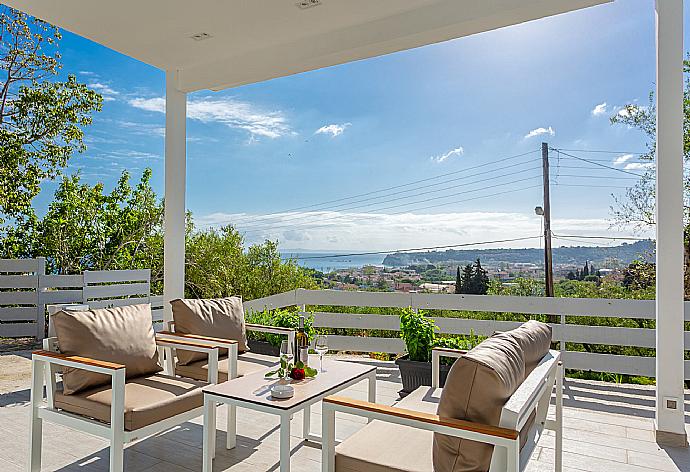 Beautiful apartment with terrace area and sea views . - Apartment Casalma Ena . (Photo Gallery) }}