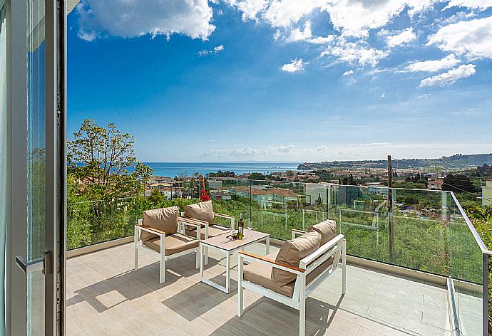 ,Beautiful apartment with terrace and sea views . - Apartment Casalma Thio . (Galleria fotografica) }}