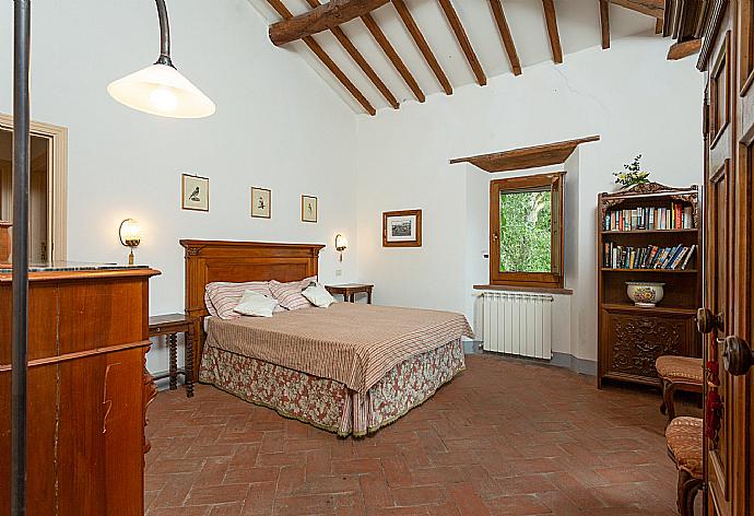 Double bedroom . - Villa Il Giulione . (Galleria fotografica) }}