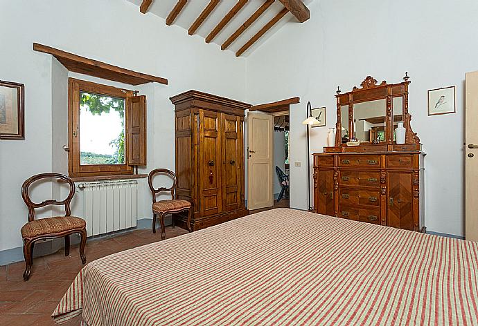 Double bedroom . - Villa Il Giulione . (Galería de imágenes) }}