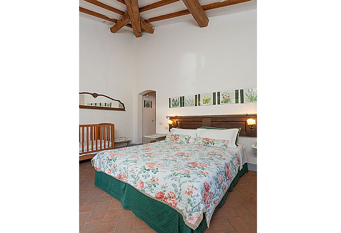 Double bedroom  . - Villa Il Giulione . (Galería de imágenes) }}