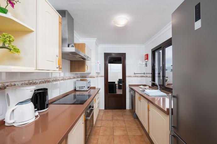 Equipped kitchen . - Villa Bellamar . (Fotogalerie) }}