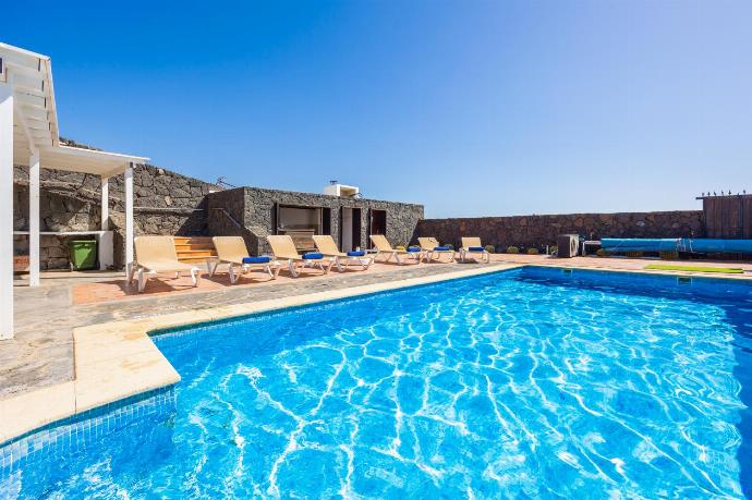 Private pool, terraces, and garden with panoramic sea views . - Villa Oasis de Asomada . (Galería de imágenes) }}