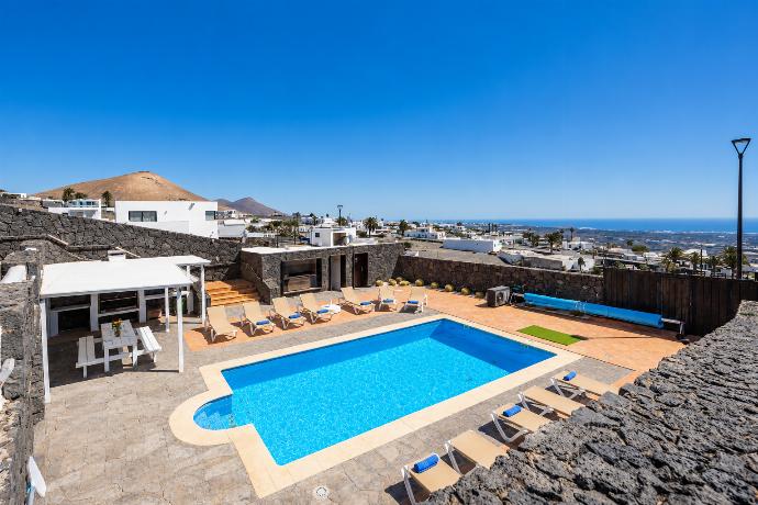 Private pool, terraces, and garden with panoramic sea views . - Villa Oasis de Asomada . (Galleria fotografica) }}