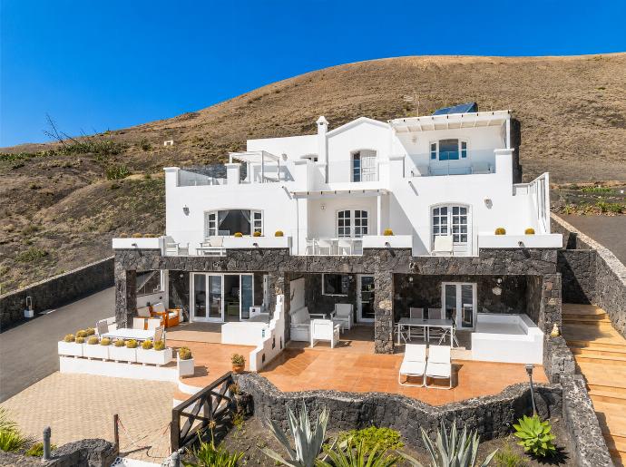 Beautiful villa with private pool, terraces, and garden with panoramic sea views . - Villa Oasis de Asomada . (Galleria fotografica) }}