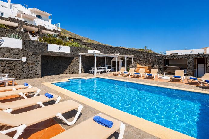 Beautiful villa with private pool, terraces, and garden with panoramic sea views . - Villa Oasis de Asomada . (Galleria fotografica) }}
